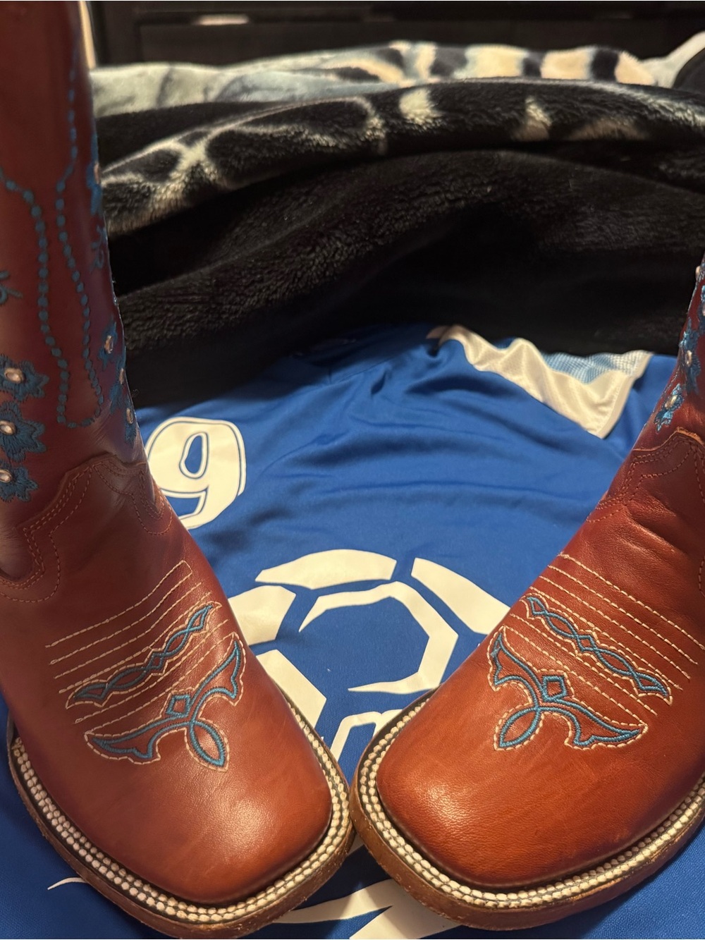 Big girls’s Brown Leather Western Boots with Blue Stitching
